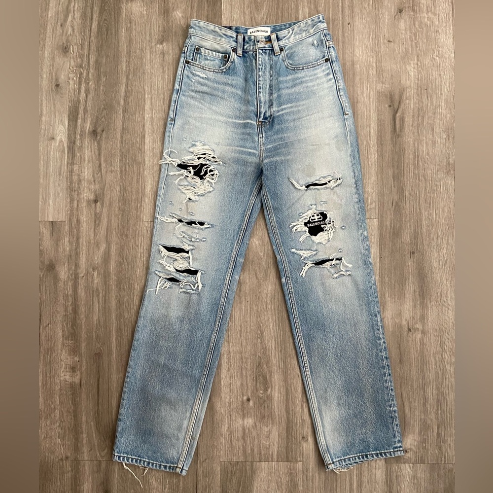 BALENCIAGA Demna Gvasalia Distressed Boyfriend Jeans